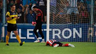 Rincón ganó el ascenso por penales en una controvertida serie. (Foto: Fabián Ceballos)