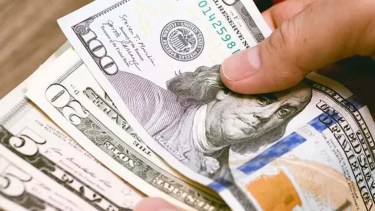 Dólar hoy: a cuánto cotizan el dólar blue, el dólar MEP y el dólar CCL este lunes 29 de abril de 2024.