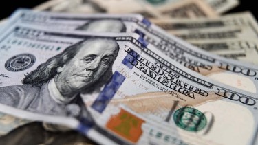 El dólar blue se mantuvo sin cambios, cotizando a $ 1.085 pesos y bajando diez pesos en la semana. De esta forma la brecha con el mayorista queda en 29,3%.