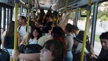 Fiesta de la Confluencia 2024 en Neuquén: así es ir en colectivo a la Fiesta de la Confluencia
