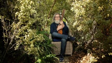 “Al ronroco no lo conocía nadie y hoy, 25 años después, por un lado, en YouTube encontrás tutoriales sobre cómo tocarlo", dice Gustavo Santaolalla.
