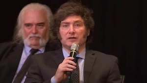 VIDEO | Milei en Corrientes: el encuentro con Valdés, su cátedra libertaria y la referencia a Lali