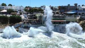 Video | La marea extraordinaria dejó espectaculares imágenes  en Las Grutas