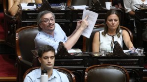 Máximo Kirchner apuntó contra la Ley Ómnibus y dijo que era un «mamotreto»