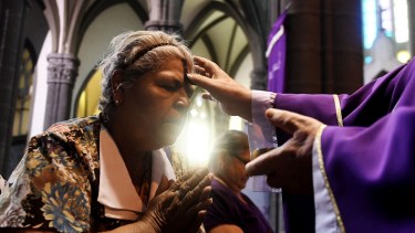 El Miércoles de Ceniza da inicio a la Cuaresma Católica.-