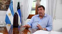 Imagen de Weretilneck convocó a los estatales a discutir el convenio colectivo de trabajo en Río Negro