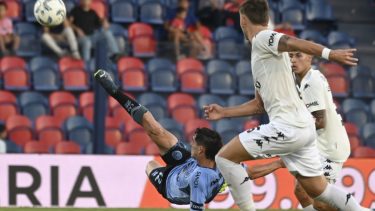 Ulises Sánchez metió uno de los goles del año para Belgrano. (Foto: Fotobaires)