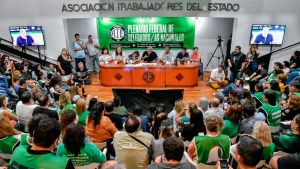 Desde ATE advierten despidos “inminentes” en el Estado:  convocan a profundizar el plan de lucha