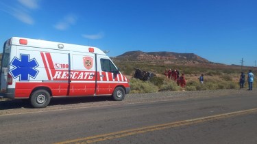 Murió una mujer en la Ruta 6 de Rincón de los Sauces: "Salió despedida de la camioneta"