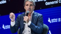 Imagen de Caputo contra la suba de precios: “En un mes van a estar compitiendo con importadores”