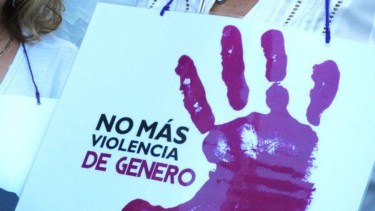 "Fue muy dura nuestra infancia porque mi papá violentaba siempre a mi mamá", advirtió Mabel. Foto: archivo