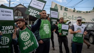 Los despidos de la gestión Milei llegan a once organismos en Río Negro