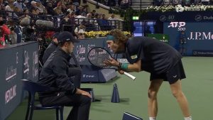 Rublev y una insólita descalificación por gritarle a un juez de línea en Dubai