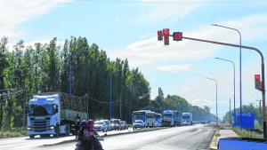 Roca irá a la Justicia contra la intimación para que saquen los semáforos de la Ruta 22