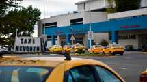 Imagen de Cuánto cuesta dejar el auto en el aeropuerto de Neuquén por día