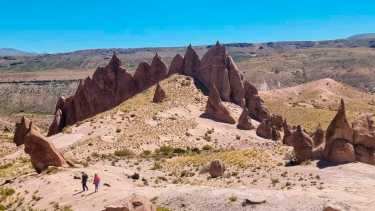 Un conjunto de pináculos que dan forma al conjunto más característico de este lugar: los llamados “monjes”. Fotos gentileza Luis Bertani.