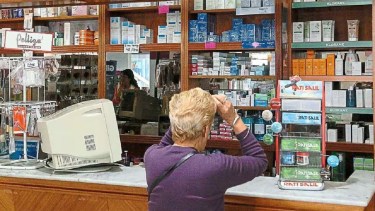 PAMI podría dejar de proveer los medicamentos gratis para jubilados y pensionados.-