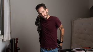 El neuquino Piro Jaramillo presenta su nouvelle «Nuevas veredas»: «Siempre fui un optimista de la acción»