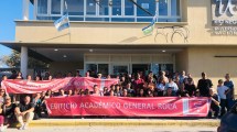 Imagen de Paros de colectivos, universidades y docentes, este jueves: cómo siguen las protestas en Neuquén y Río Negro