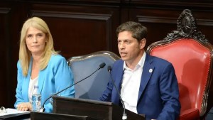 Kicillof dijo que Milei tiene que dejar «la extorsión» y rechazó el Pacto de Mayo: «Arranquen nomás si no llegamos»