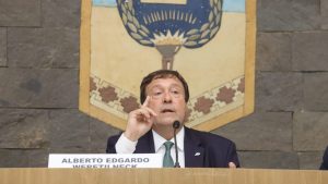 Weretilneck ve un «apriete» en el Pacto de Mayo que anunció Milei: «Planteado así, suena feo»