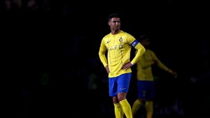 El equipo de Ronaldo perdió y encima los hinchas corearon a Messi: cuál fue su reacción
