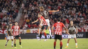 Estudiantes de La Plata perdió con Platense y desperdició la chance de treparse a la punta