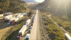 Nieve en los pasos a Chile y rutas cargadas de turistas: operativo especial por el fin de semana largo en Neuquén