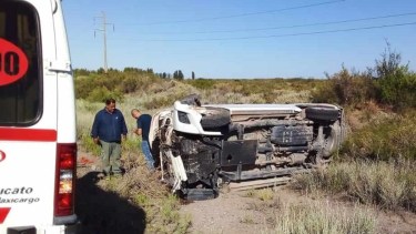 El accidente ocurrió en el kilometro 126 de la Ruta 151, en el ingreso a Catriel. Foto: gentileza (Radio Alas FM)