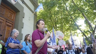 El gobierno de Figueroa llamará otra vez a los docentes de Neuquén, para negociar salarios 