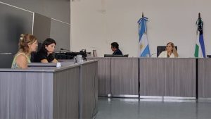 Golpeó con un palo a su expareja hasta dejarla inconsciente: lo imputaron por intento de femicidio