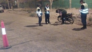 Andaba en una moto con 1,40 de alcohol en sangre por pleno Centenario. Foto gentileza Centenario Digital