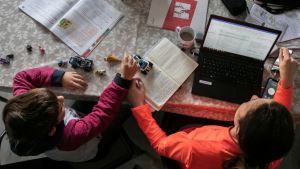 Maternidad y la vuelta al trabajo: los desafíos y decisiones en un contexto que demanda cada vez más