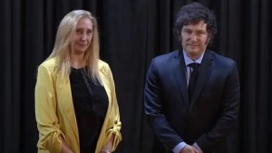 Dos alumnos se desmayaron en pleno discurso de Milei: las repercusiones a las chicanas contra los “zurditos”