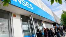 Imagen de Bono de Anses para jubilados y pensionados: cómo continúa el pago en marzo 2024