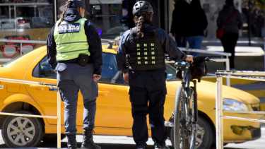 La policía de Neuquén fue incluida en el bono. Foto: Matías Subat.