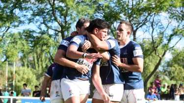 Neuquén festejó el pase a la final ante Roca. (Foto: Cecilia Maletti)