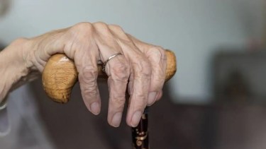 Las Pensiones No Contributivas (PNC) de ANSES son destinadas a distintos sectores de la población.-