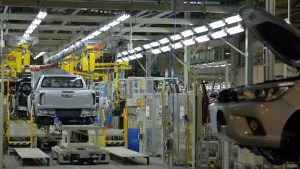 Por el derrumbe en las ventas, los precios de los autos al contado empezaron a bajar