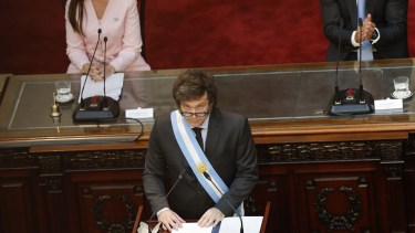 Milei contra los sindicatos: control de las elecciones y desplazamiento de los convenios colectivos
