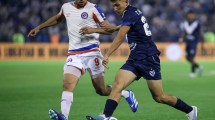 Imagen de Argentinos y Vélez se miden por un lugar en la final: formaciones, hora y TV