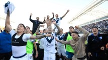 Imagen de Vélez le ganó por penales a Argentinos Juniors y es el primer finalista de la Copa de la Liga