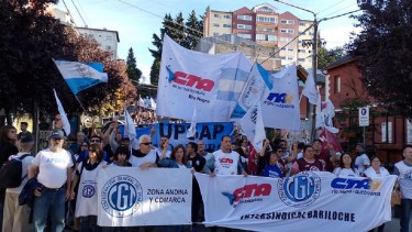 Las medidas de ATE y la Intersindical de Bariloche contra Milei por su participación en el Foro Llao Llao