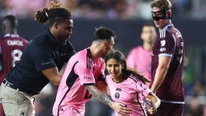 La dura advertencia de Rayados para los que quieran abrazar a Lionel Messi
