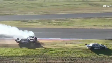 El fuerte choque entre Valle y Maceira que asustó a todos en el TC Pista en Toay
