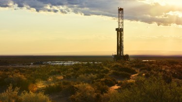 Las refinerías comenzaron a pagar precio de exportación a las petroleras por algunos envíos en particular. (Foto: gentileza)