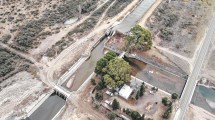 Imagen de Idevi: preparan nueva etapa de mejoras en la red de canales de riego
