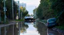 Imagen de Calles inundadas en barrio Confluencia Rural de Neuquén: cuándo vuelve el servicio de agua