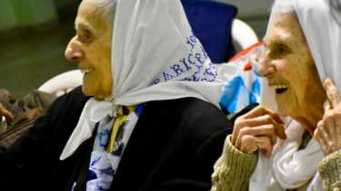 Las Madres neuquinas de Plaza de Mayo cumplen 47 años de lucha organizada (foto Matías Subat)