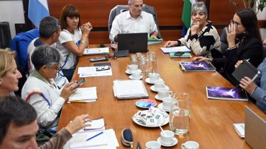 La paritaria docente de ayer se extendió por cinco horas y continuará el viernes. Foto: Marcelo Ochoa.